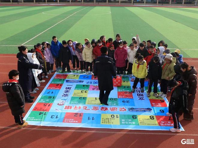 开元棋牌官网养成交通安全好习惯！省级模范